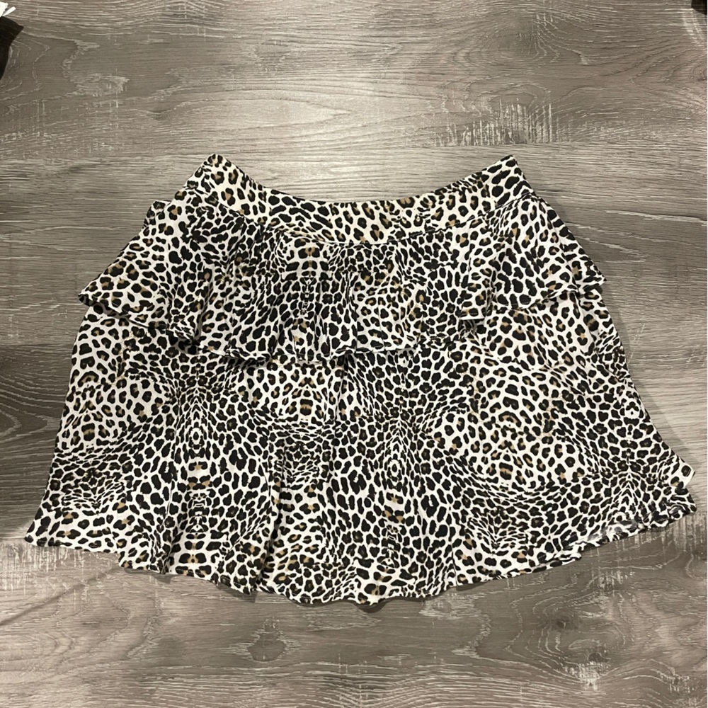 Leopard print skirt